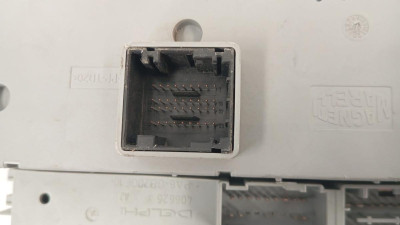 CAJA RELES / FUSIBLES, LANCIA, DELTA (181)