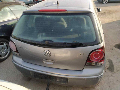 VOLKSWAGEN POLO IV (9N3)