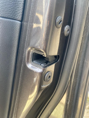 CERRADURA PUERTA DELANTERA DERECHA