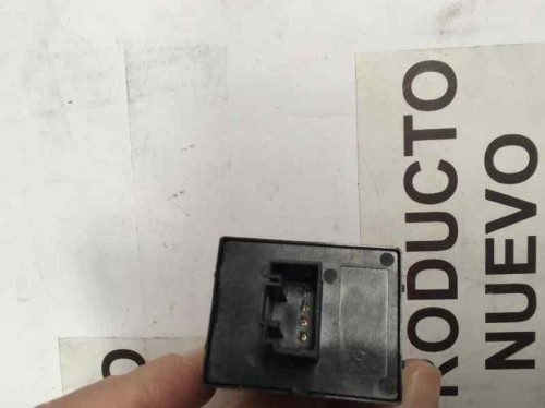 MANDO ELEVALUNAS DELANTERO IZQUIERDO 