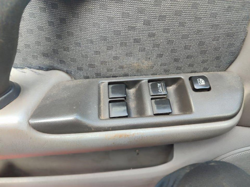  NISSAN PRIMERA BERLINA (P11) 