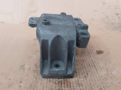 SOPORTE MOTOR DERECHO