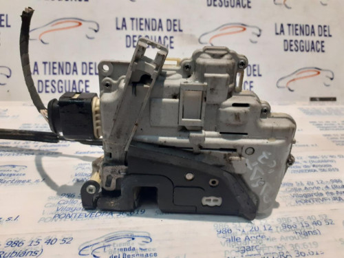  CERRADURA PUERTA DELANTERA DERECHA 