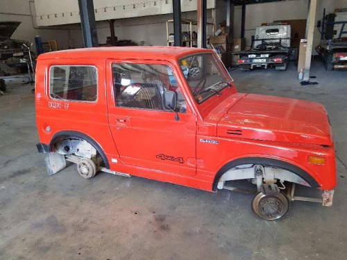  SUZUKI 