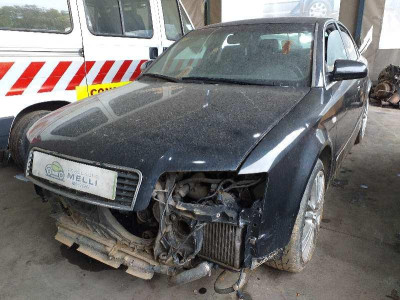 AUDI A4 BERLINA (8E)