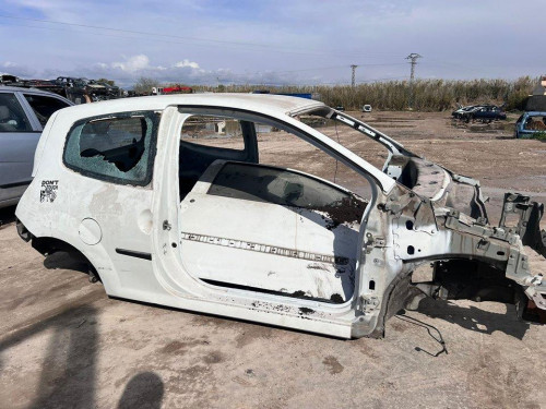  RENAULT TWINGO II 