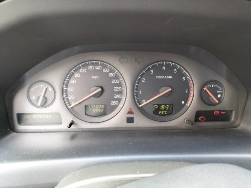  VOLVO XC70 
