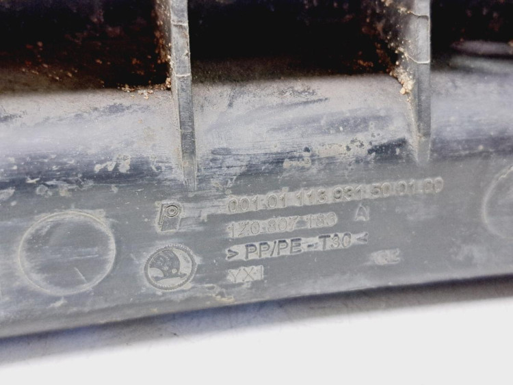 MOLDURA PARAGOLPE DELANTERA IZQUIERDA