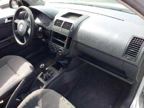  VOLKSWAGEN POLO IV (9N1) 