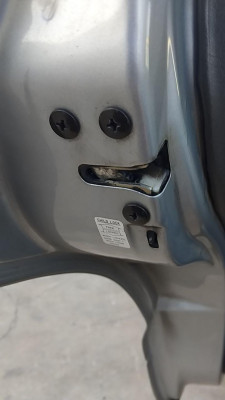 CERRADURA PUERTA TRASERA IZQUIERDA Kia Sportage (1994->)