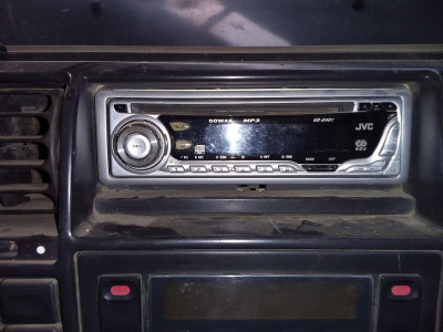 SISTEMA AUDIO / RADIO CD