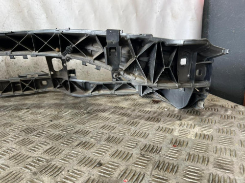 PANEL FRONTAL 