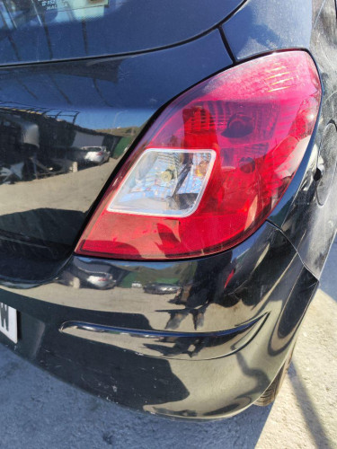 PILOTO TRASERO DERECHO OPEL CORSA D 