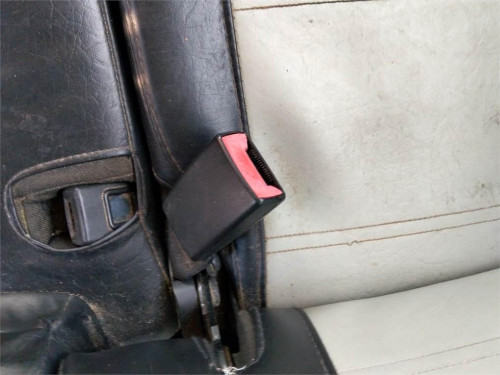 ENGANCHE CINTURON TRASERO DERECHO Opel MERIVA 