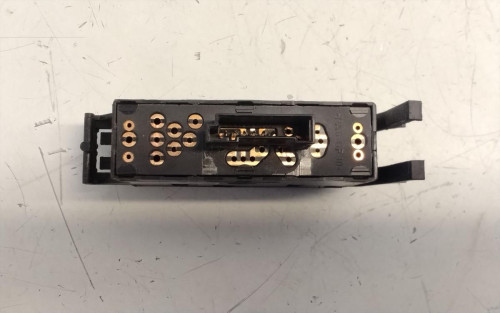 MANDO ELEVALUNAS DELANTERO DERECHO BMW SERIE 3 BERLINA (E46) 