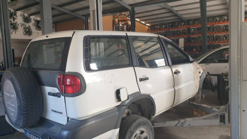  NISSAN TERRANO II (R20) 
