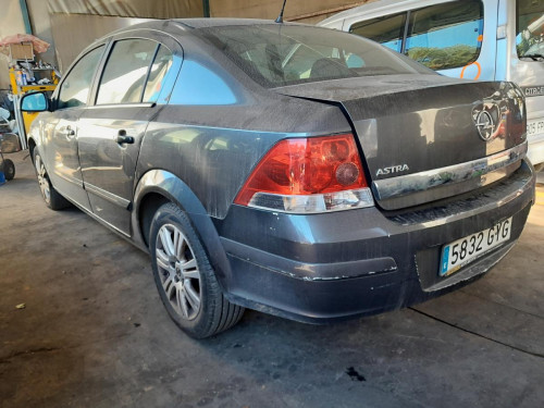  OPEL ASTRA H BERLINA 