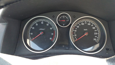 OPEL ASTRA H BERLINA