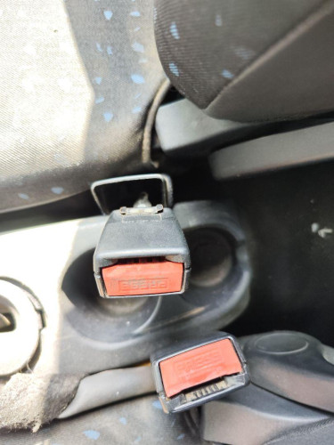 ENGANCHE CINTURON DELANTERO DERECHO CITROEN C2 