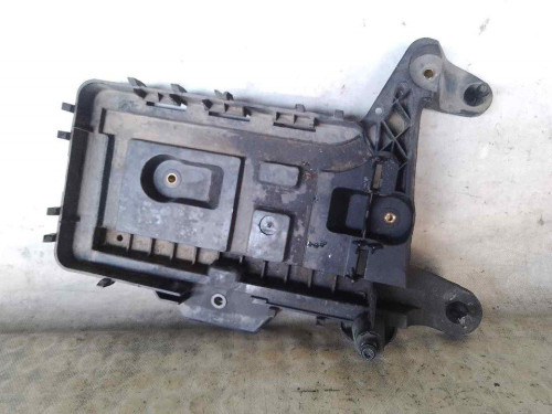 SOPORTE BATERIA Volkswagen GOLF V (1K1)(10.2003) 