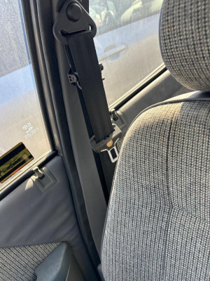 CINTURON SEGURIDAD DELANTERO DERECHO