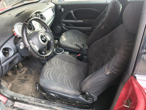 MINI MINI (R50,R53) — автомобиль-донор на запчасти 