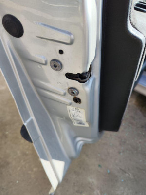 CERRADURA PUERTA DELANTERA IZQUIERDA