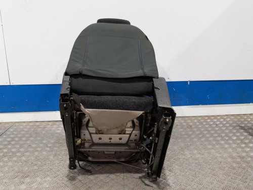  ASIENTO DELANTERO DERECHO 