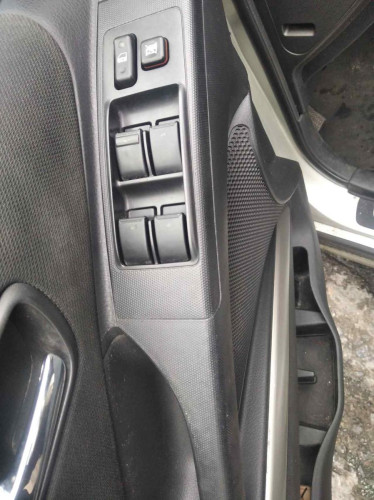  TOYOTA COROLLA VERSO (R1) 