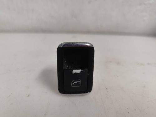 MANDO ELEVALUNAS DELANTERO DERECHO Mercedes-Benz CLASE C (BM 204) BERLINA 