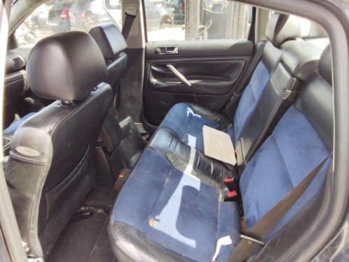  VOLKSWAGEN PASSAT BERLINA (3B3) 