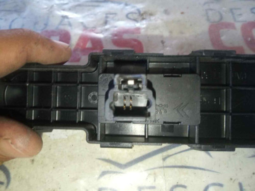  MANDO ELEVALUNAS DELANTERO DERECHO Peugeot 307 BREAK / SW (S1)(04.2002) 