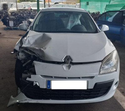 RENAULT MEGANE III BERLINA 5P