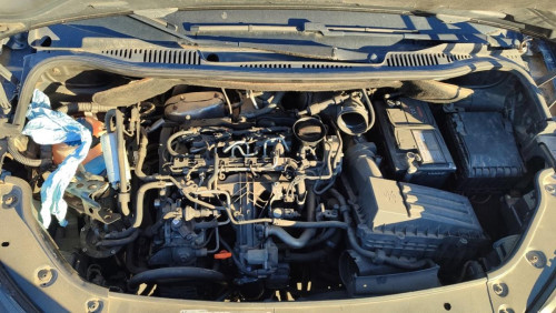  VOLKSWAGEN TOURAN (1T3) 
