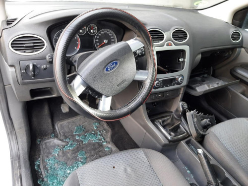 FORD FOCUS BERLINA (CAP) — vehículo donante para recambios 