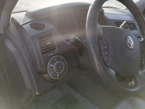 SSANGYONG KYRON — vehículo donante para recambios 