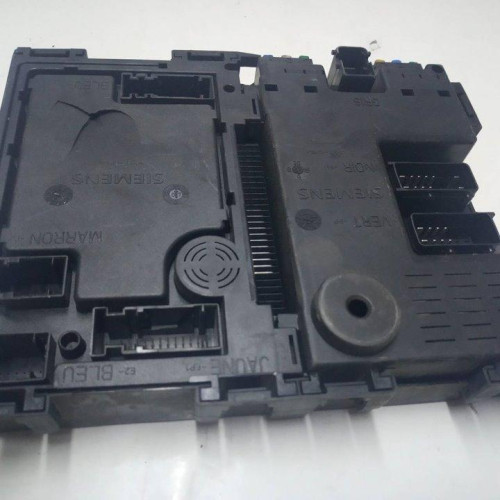 CAJA RELES / FUSIBLES Peugeot 206 