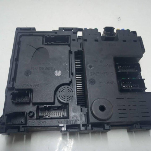 CAJA RELES / FUSIBLES Peugeot 206 