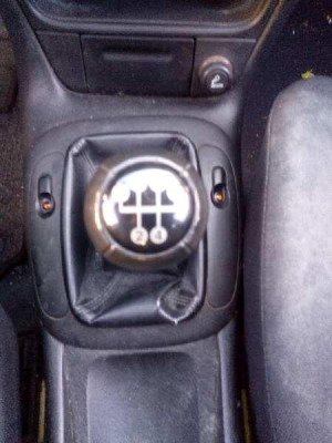 OPEL VECTRA B BERLINA