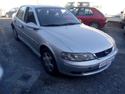 OPEL VECTRA B BERLINA