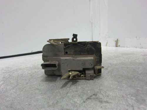 CERRADURA PUERTA DELANTERA DERECHA Citroen XSARA BERLINA 