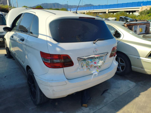  MERCEDES-BENZ CLASE B (BM 245) 