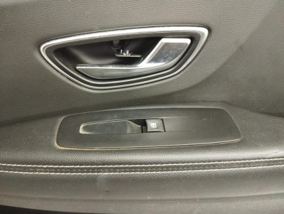GUARNECIDO PUERTA DELANTERA DERECHA, RENAULT, SCENIC IV