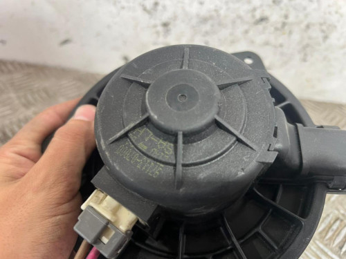 MOTOR CALEFACCION 