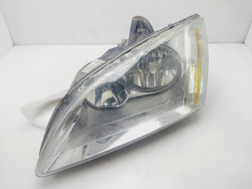 FARO IZQUIERDO Ford FOCUS BERLINA (CAP) 