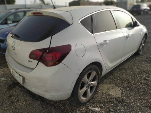  OPEL ASTRA J BERLINA 5P 