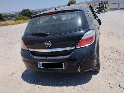 OPEL ASTRA H BERLINA