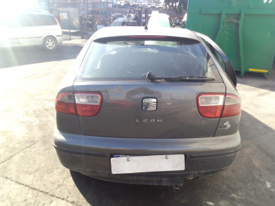 SEAT LEON (1M1)