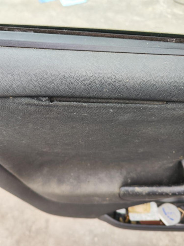 GUARNECIDO PUERTA DELANTERA IZQUIERDA OPEL CORSA C 