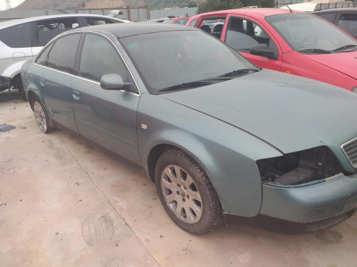  AUDI A6 BERLINA (4B2) 